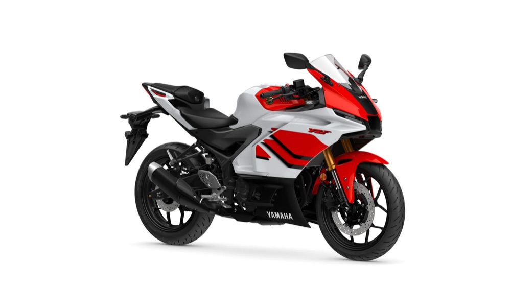 Yamaha R25 70th Anniversary